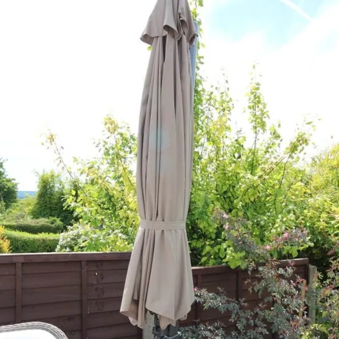 100 kg Parasol Base Slabs for Premium Cantilever Umbrellas